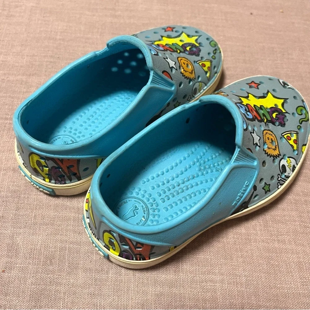 Native Kids Graphic Slip-On Shoes - Gray and Blue Mikes Print Size 8